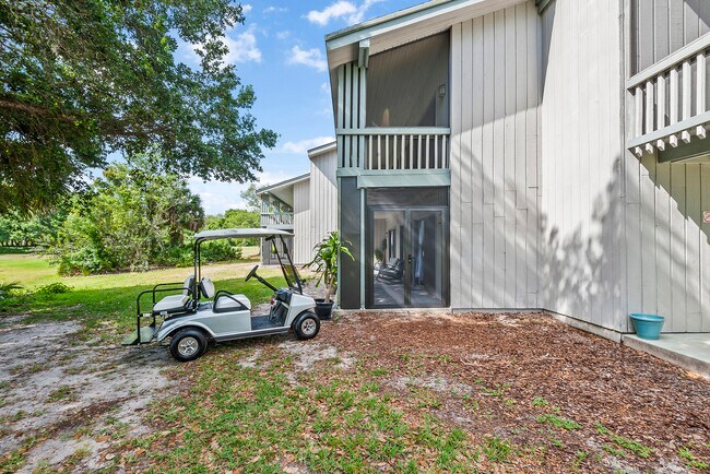 Building Photo - 5061 Sherwood Ln