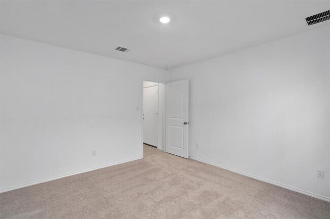 Building Photo - 138 Arbordale St