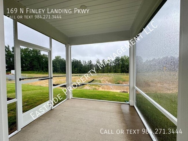 Building Photo - 169 S Finley Lndg Pkwy