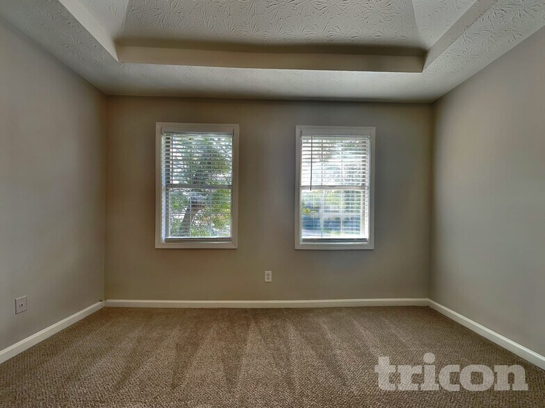 Building Photo - 1110 Karastan Ct SW