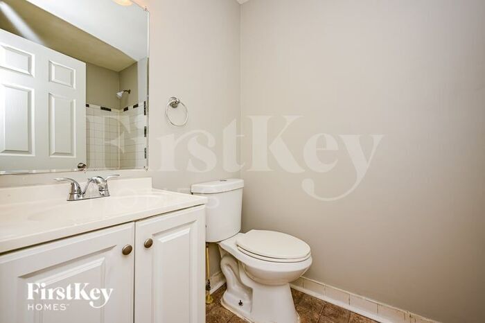 Building Photo - 774 Plainville Cir SW