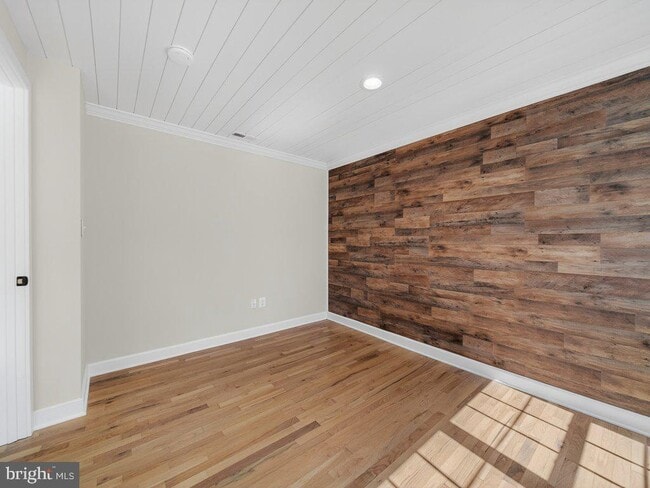 Building Photo - 9325 Brentsville Rd