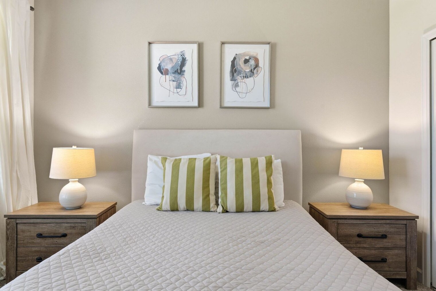 Building Photo - 770 Sticks St