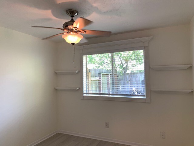 Building Photo - 6650 Grove Field Ln