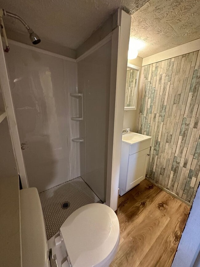 Building Photo - 2415 N 19th St