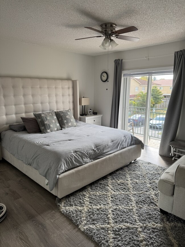 Building Photo - 15861 SW 70th Terrace