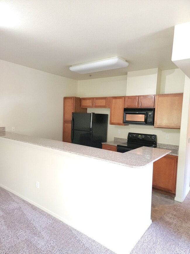 Building Photo - Adorable 3 bedroom 2 bath Condo