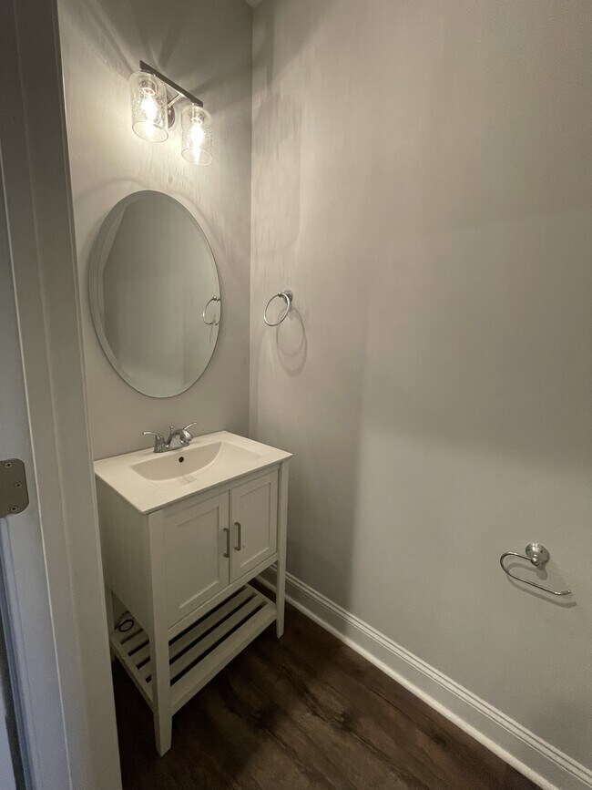 Building Photo - 1178 Commonwealth Cir