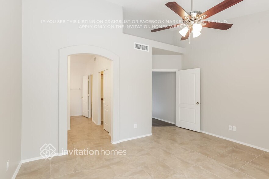 Building Photo - 1925 E Fellars Dr