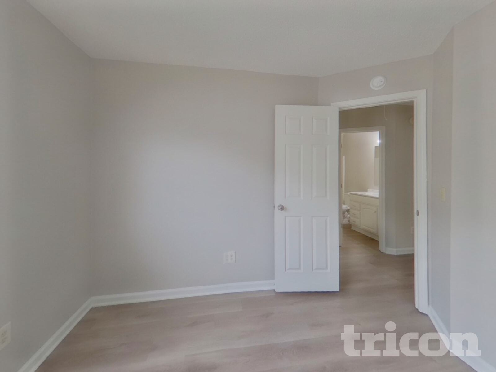 Building Photo - 121 Green Rose Rd