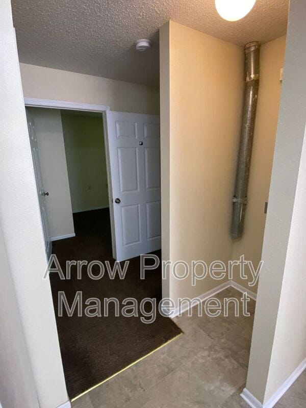 Building Photo - 1015 14th St