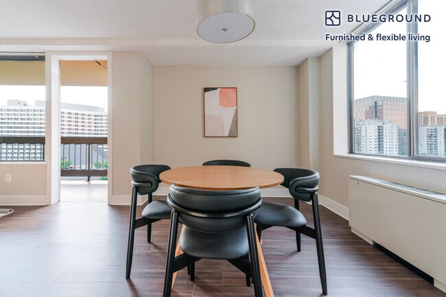 Building Photo - 1515 Richmond Hwy