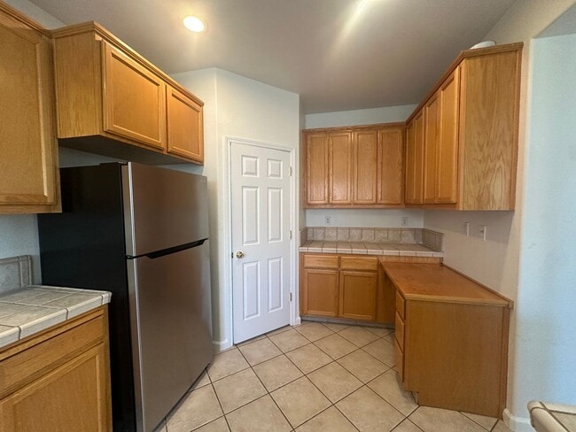 Building Photo - 2713 Donner Trail