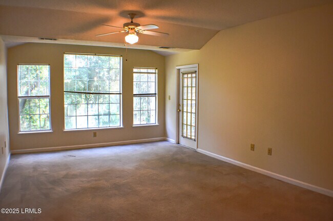 Building Photo - 1231 Ladys Island Dr