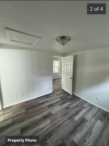 Building Photo - 1408 SW 6th St