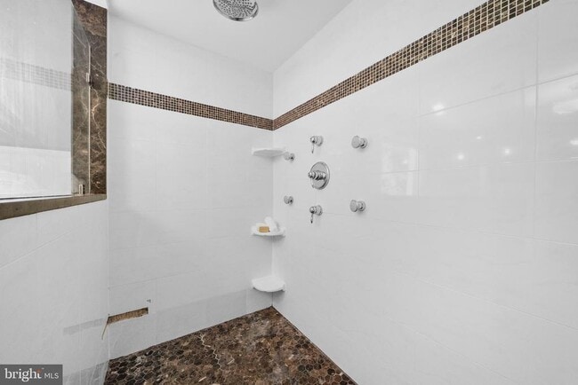 Building Photo - 10429 Headly Ct