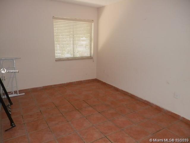 Building Photo - 8999 SW 123rd Ct