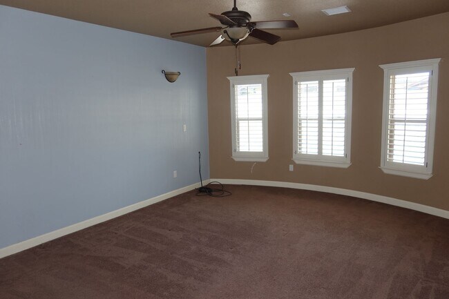 Building Photo - 14029 Rainbow Point Dr