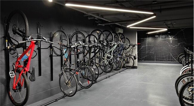 Building Photo - 1300 W 5th St