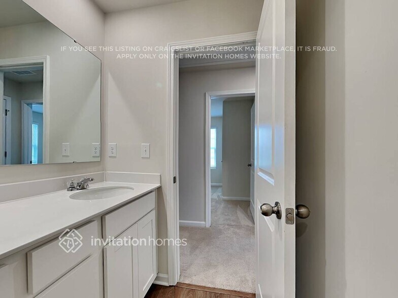 Building Photo - 5140 Spring Breeze Blvd