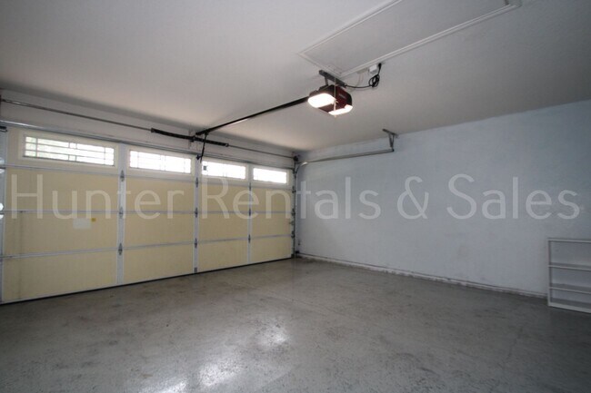 Building Photo - Live Large in Killeen – 5 Bedrooms, Big Va...