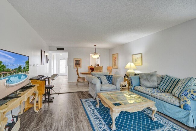 Building Photo - 14671 Bonaire Blvd