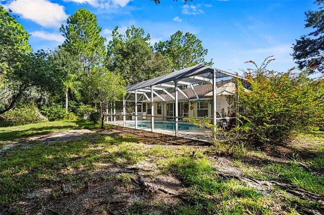 Building Photo - 122 Lindsay Dr