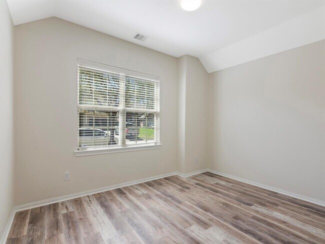 Building Photo - 47 W Lasting Spring Cir