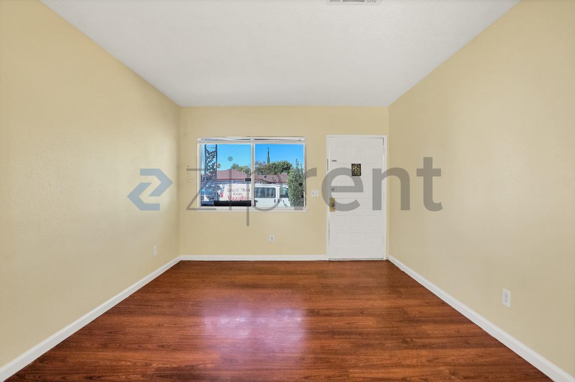 Building Photo - Unit 8922 San Pasqual way