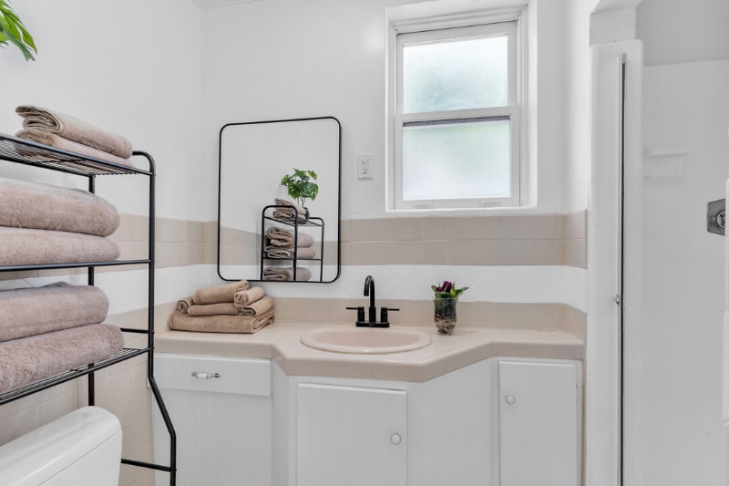 Building Photo - 3120 Emerson St