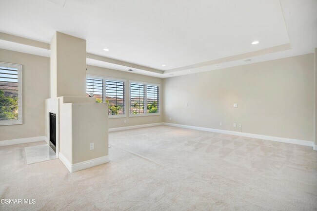 Building Photo - 3044 Ferncrest Pl