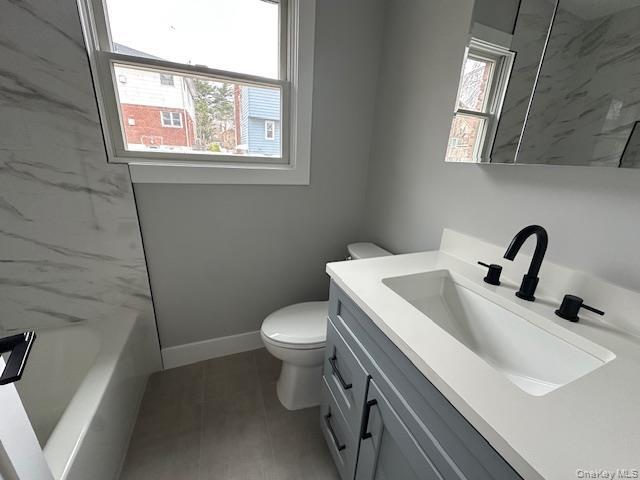 Building Photo - 7 Linwood Rd N