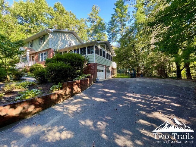 Building Photo - 134 Brandon Rd