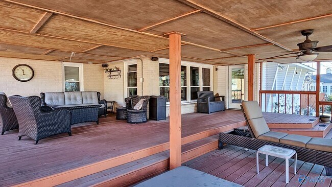 Building Photo - 1203 Governors Dr SE