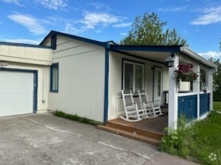 Building Photo - 1139 Coppet St