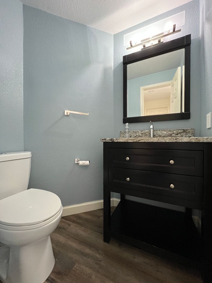 Building Photo - 1358 Banner Cir