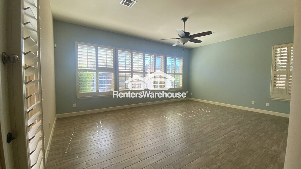 Building Photo - 3963 E Elmwood Pl