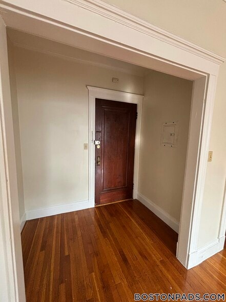 Building Photo - 17-19 Washington St.