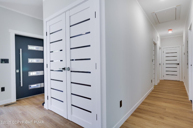 Building Photo - 1540 Lake Ln