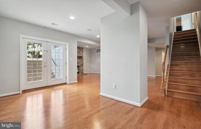 Building Photo - 43708 Red House Dr