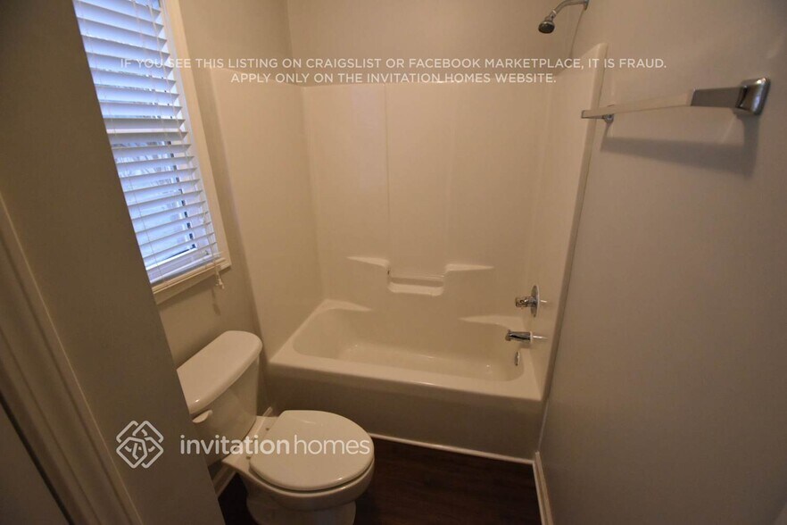 Building Photo - 507 Meadowbrook Dr