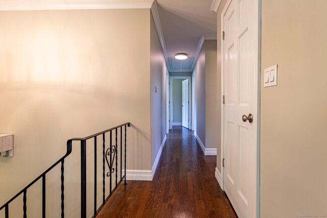 Building Photo - 73 Paschal Dr