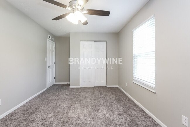 Building Photo - 8825 Royal Meadow Dr