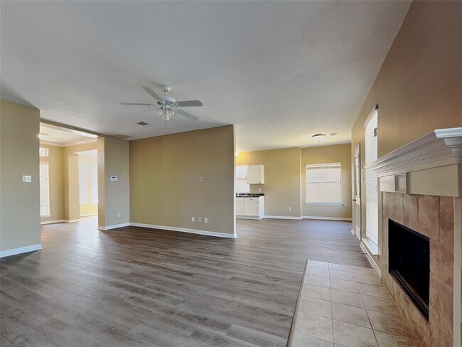 Building Photo - 22806 Tara Way Dr