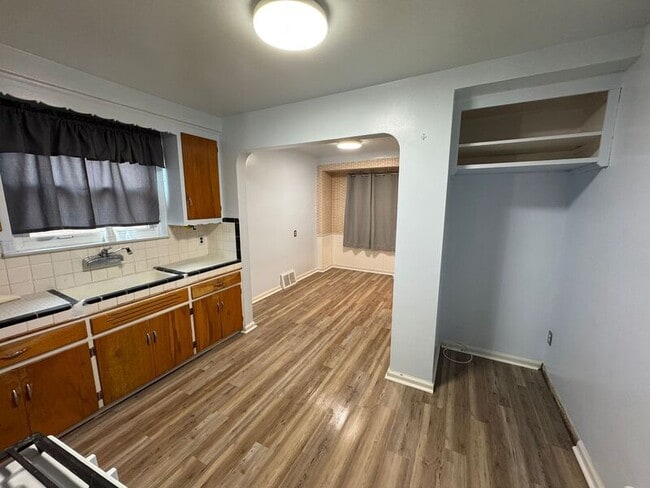 Building Photo - 21029 Blackmar Ave