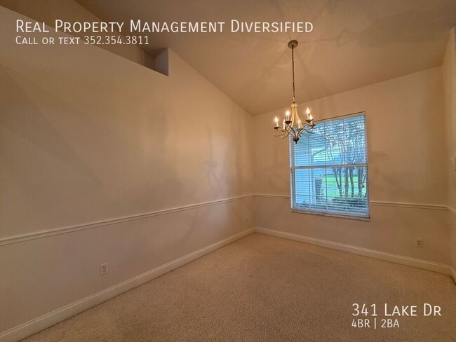Building Photo - 341 Lake Dr
