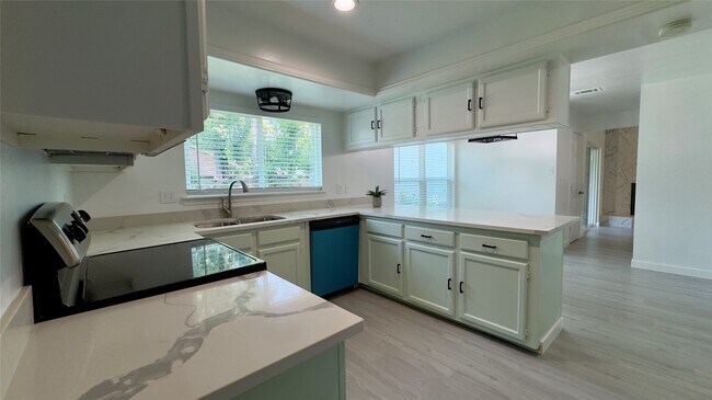 Building Photo - 3311 Big Spruce Dr