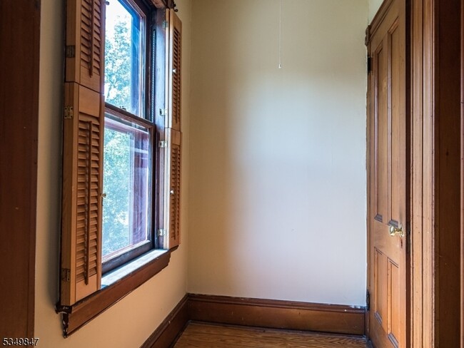 Building Photo - 30 Midland Ave
