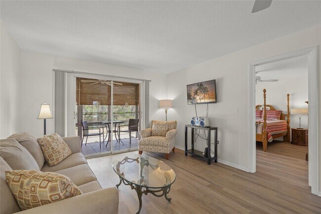Building Photo - 708 S Tamiami Trl