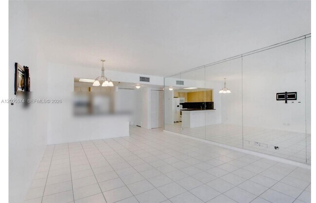 Building Photo - 2301 Collins Ave